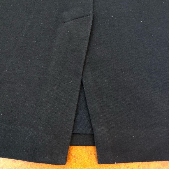 MICHAEL KORS Black Fully-lined Contour Skirt with Gold Zippers & MK pulls - Sz 8 - Picture 6 of 9